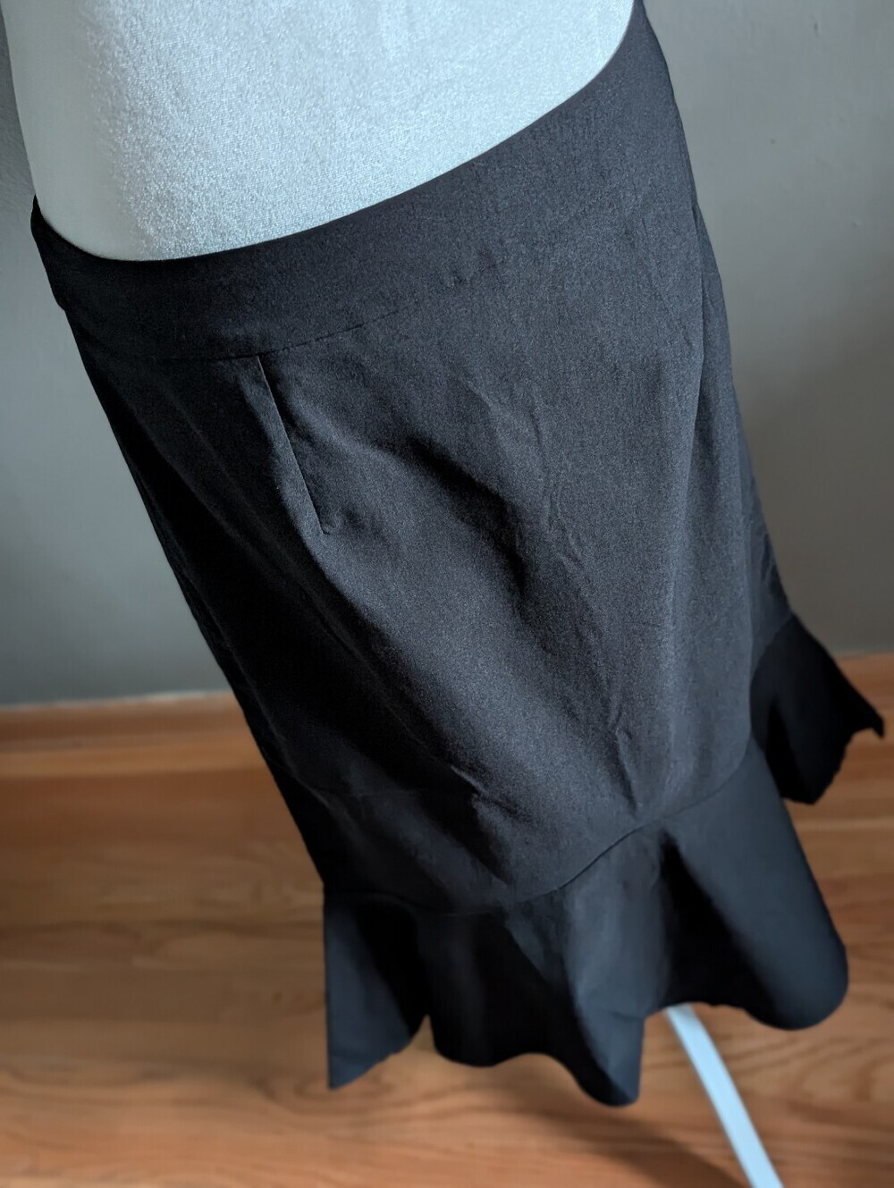 NWT Kate Kasin Size XL Black High Waist Mermaid Trumpet Ruffle Hem Midi Skirt - Picture 2 of 5